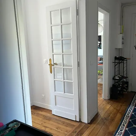Large 4 Bright