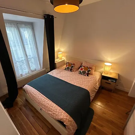 Large 4 Bright Apartment Paris