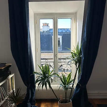 Apartment Large 4 Bright Paris